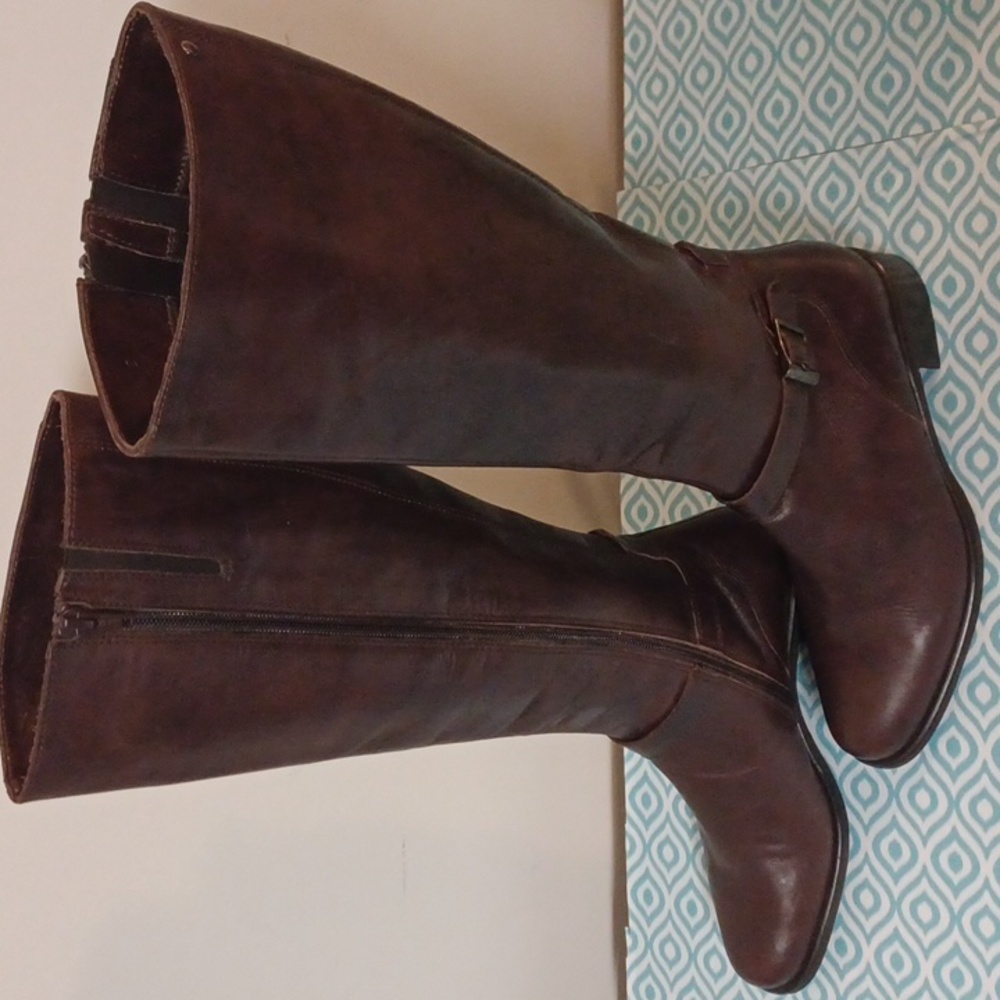 Coach and Four Women's Size 8 Leather Knee High Side Zip Riding Boots